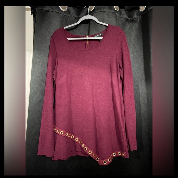 INC International Concepts Burgundy Top with Gold Accents - Picture 4 of 4
